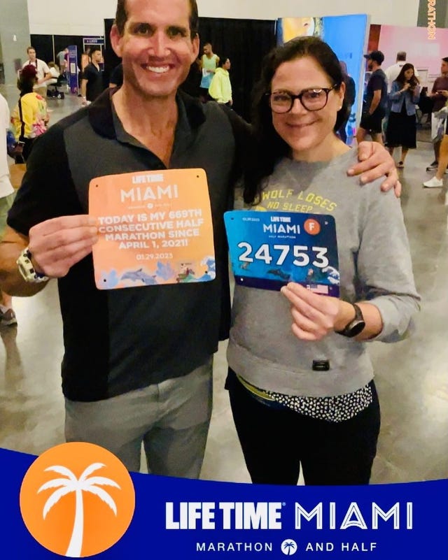 mika e helen alla mezza di miami