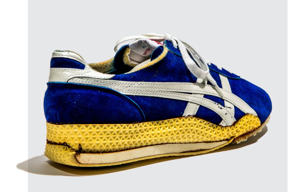 Footwear, Shoe, Cobalt blue, Yellow, Sneakers, Blue, Electric blue, Outdoor shoe, Running shoe, Basketball shoe, 