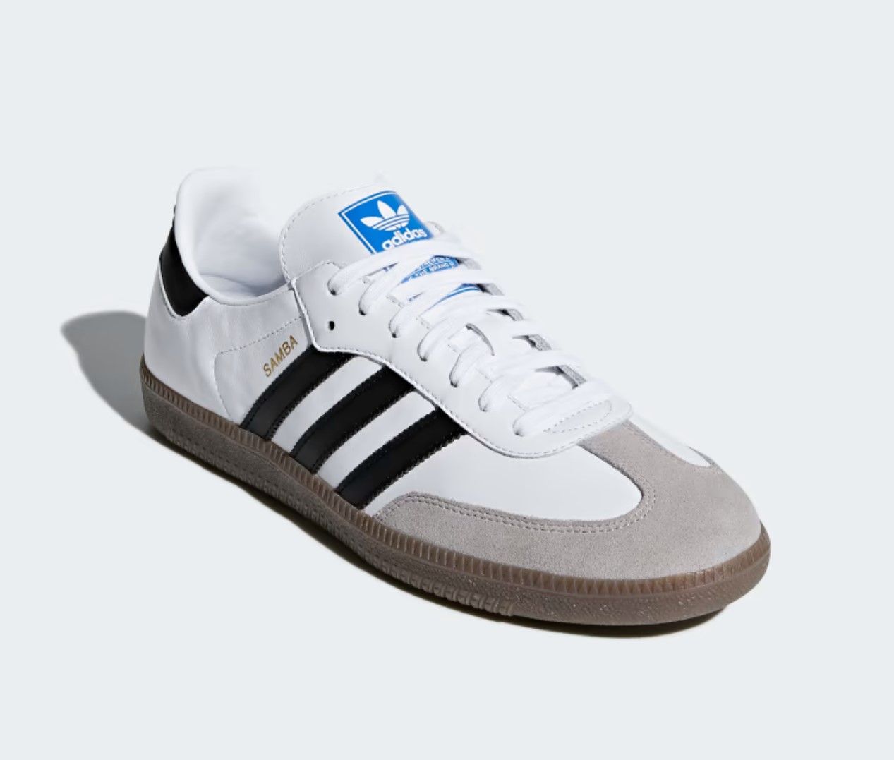 Adidas festeggia 95 outlet anni regala scarpe