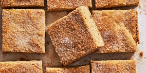 snickerdoodle flavored blondies with a sugar topping