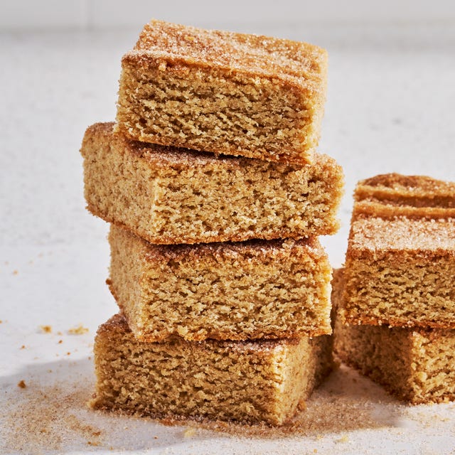 snickerdoodle flavored blondies with a sugar topping