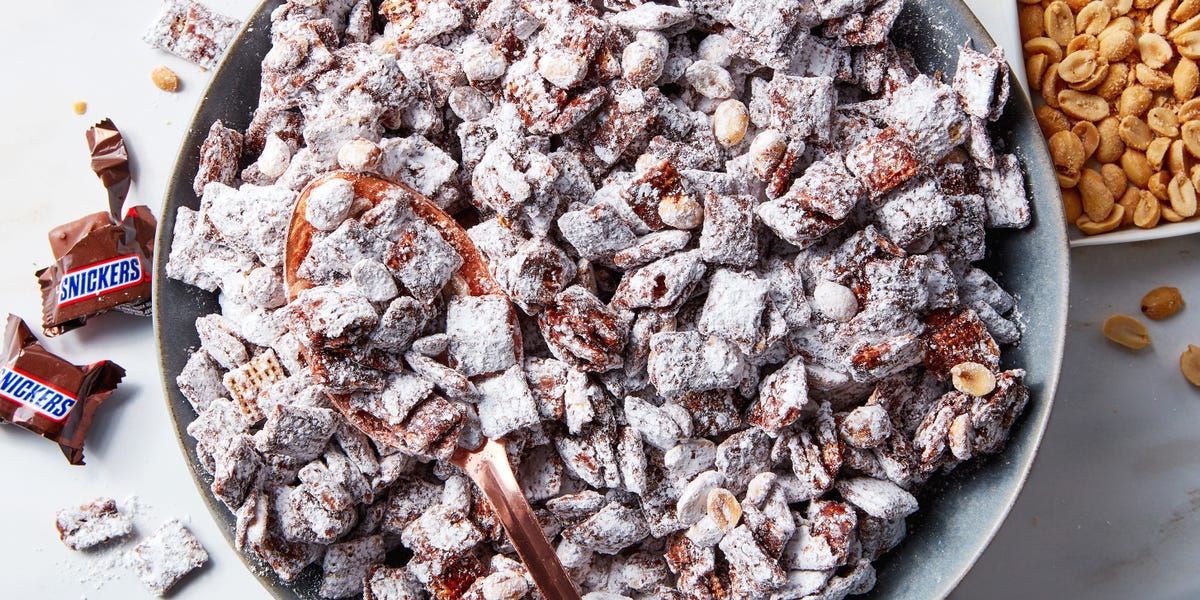 preview for Snickers Puppy Chow Adds An Extra-Sweet Twist To The Classic Party Snack