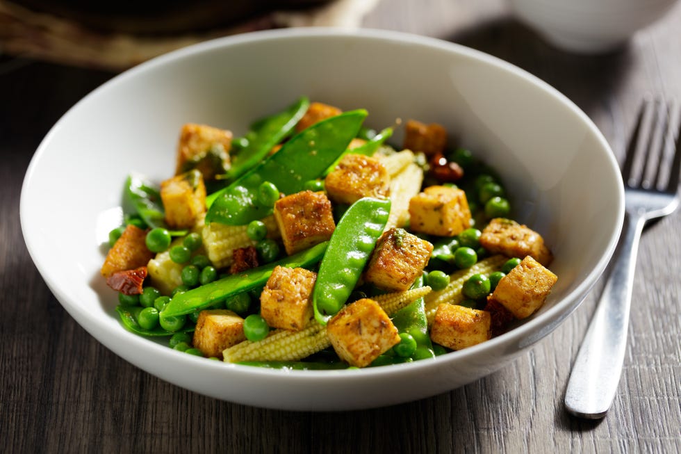 tofu with snow peas and corn