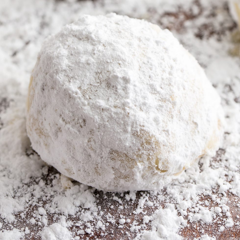 snowball cookies covered in powdered sugar