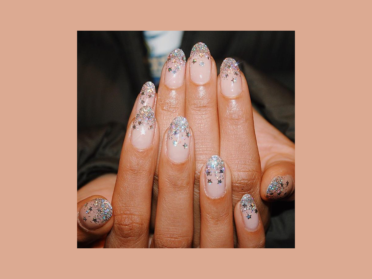 13 Snowflake Nails and Design Ideas to Copy This Winter 2020