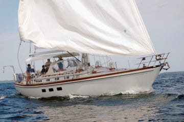 snowhawk-wooden-sailing-yacht-sloss-on-water-tight