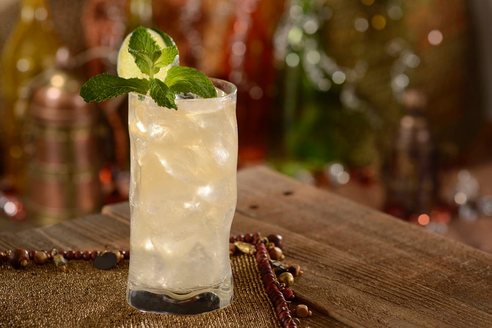 Drink, Mojito, Alcoholic beverage, Rickey, Cocktail garnish, Paloma, Cocktail, Non-alcoholic beverage, Mint julep, Food, 