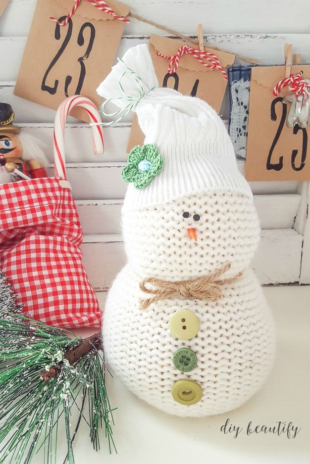 Winter Fun: 25 Easy Snowman Crafts for Kids - Classy Mommy