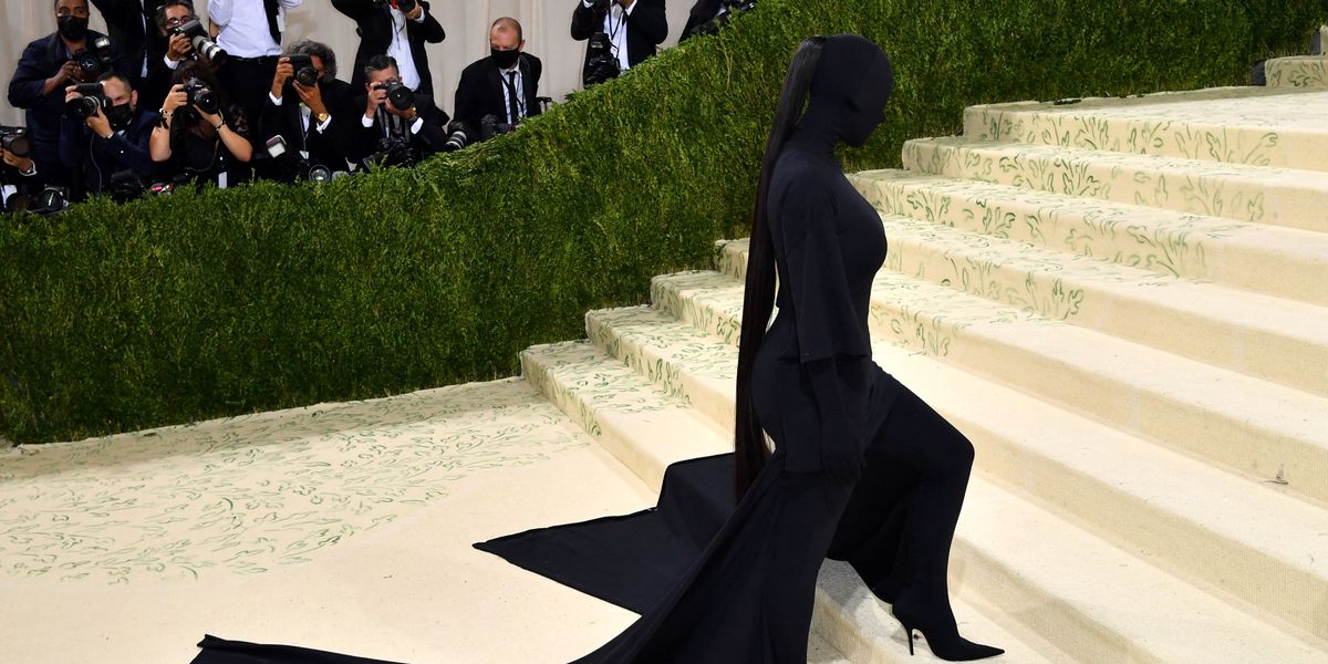The Best Memes and Tweets About Kim Kardashian's 2021 Met Gala Look