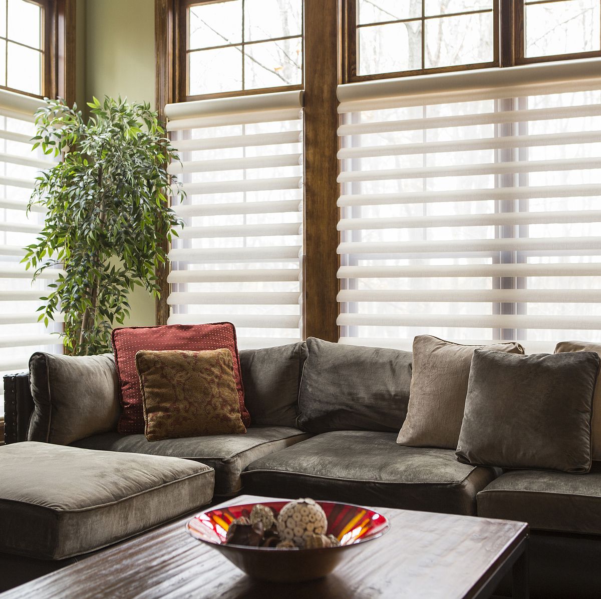 The 5 Best Types of Blinds - Best Materials for Window Blinds
