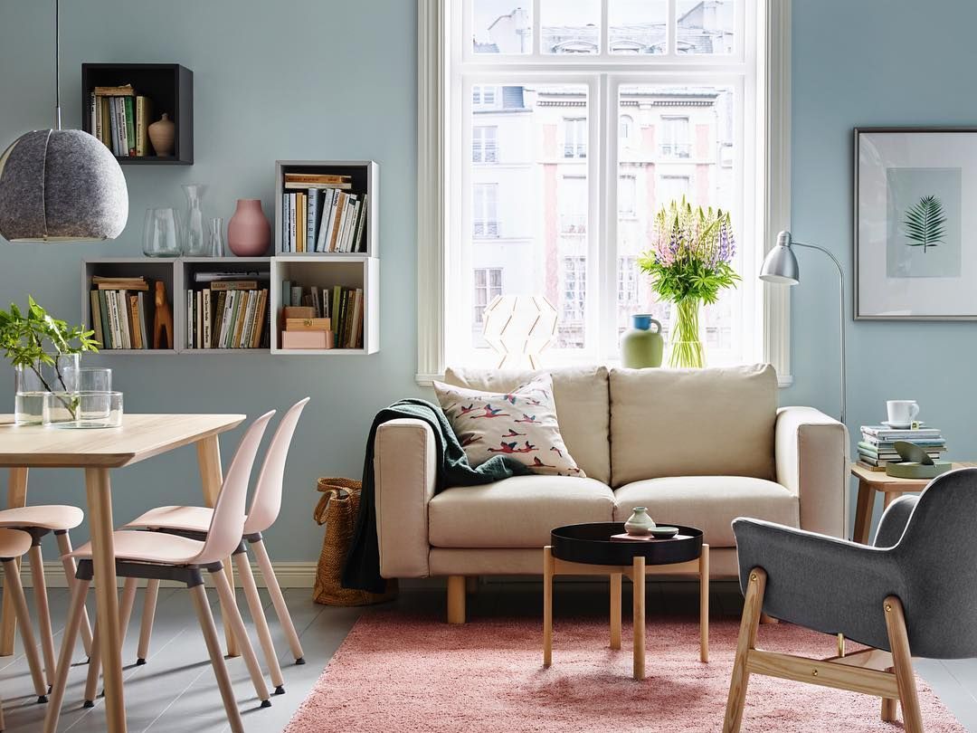Cómo dar estilo a una bonita librería para tu hogar - IKEA