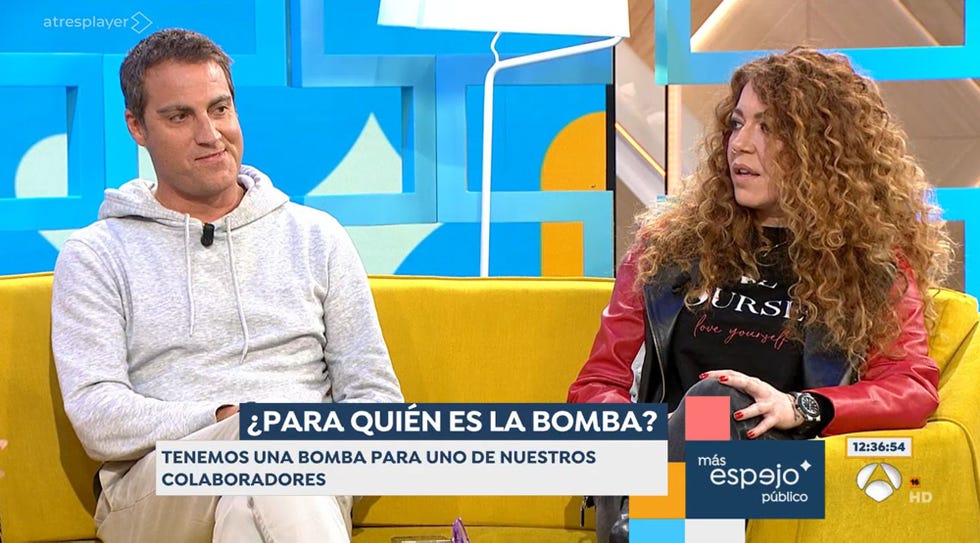 el paparazzi y la hija de barbara rey en el plato de antena 3