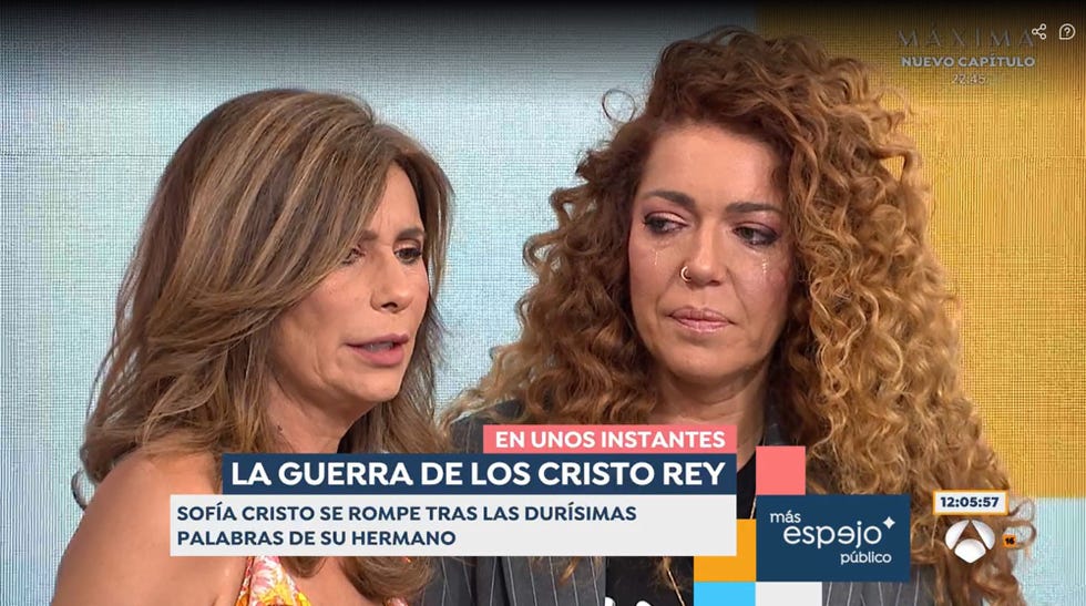 la hija de barbara rey llora en plato