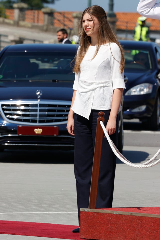 infanta sofia de borbon en la jura de bandera and entrega de despachos de la escuela naval de marin