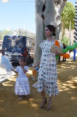 sofia palazuelo en la feria de abril