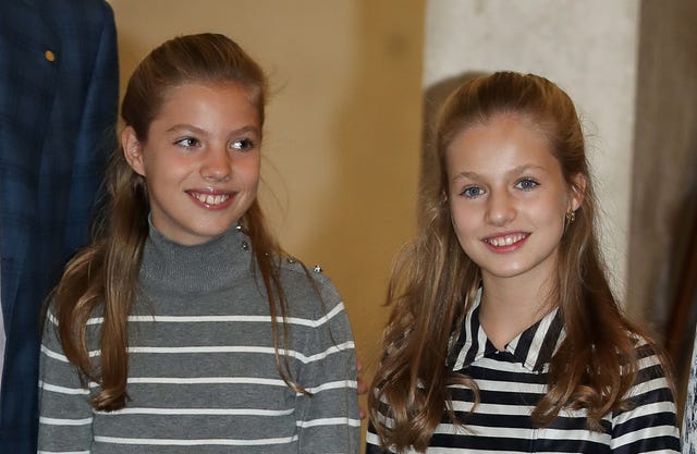Los reyes Felipe y Letizia y sus hijas Leonor y Sofía en los actos del X aniversario de la fundación Princesa de Girona