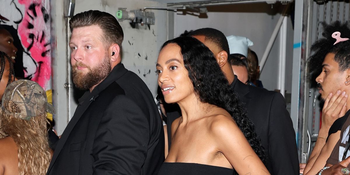 Solange Wore a Deconstructed Skirt at Telfar’s 20th Anniversary Show