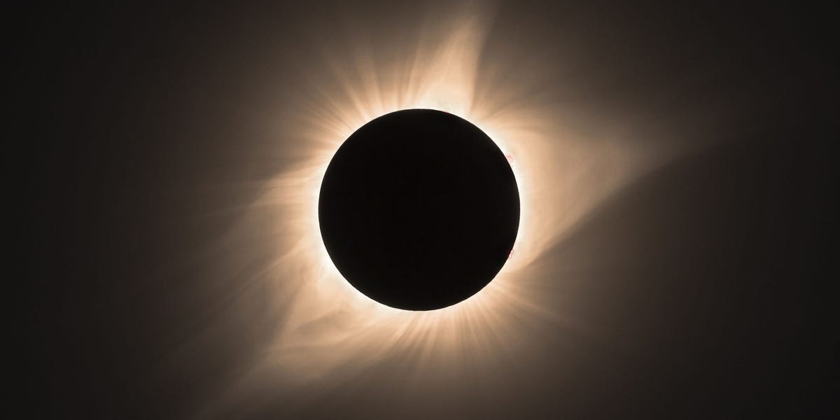 1 year until total solar eclipse plunges US into darkness