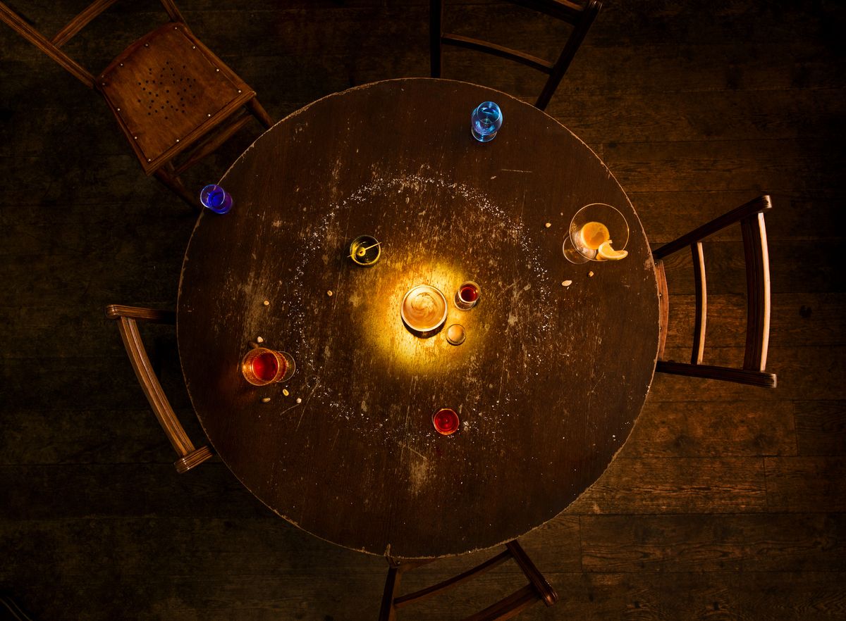 solar system model on pub table