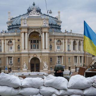 ukraine prepares to defend odessa from expected russian advance
