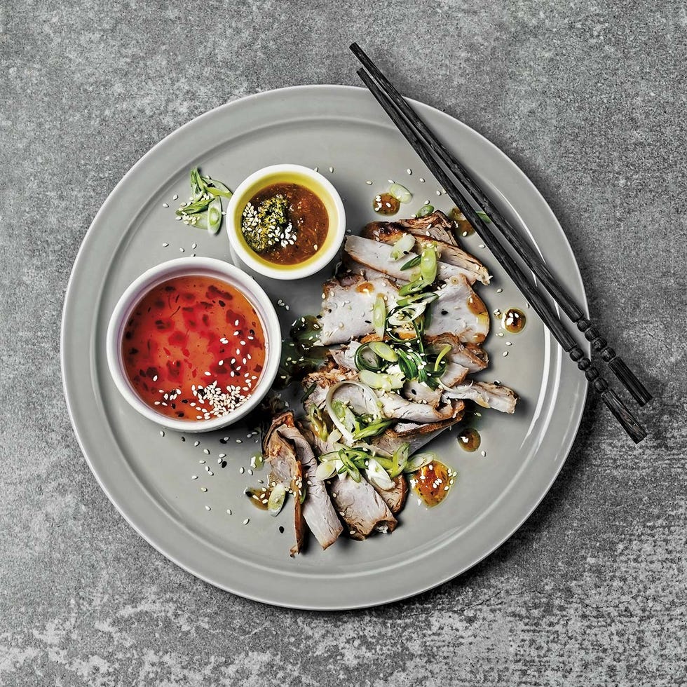 solomillo de cerdo asado con salsas orientales