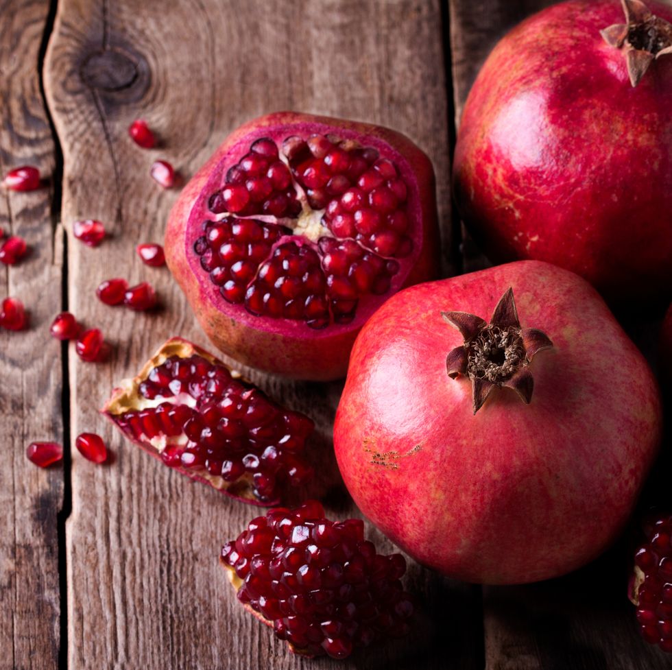 foods that lower high blood pressure pomegranate