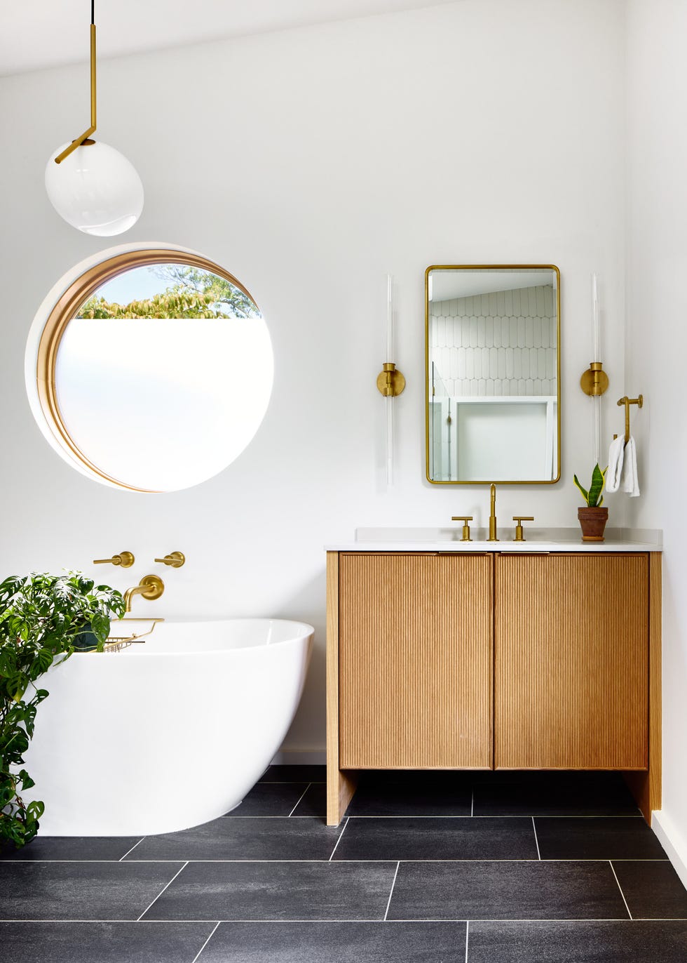white bathroom ideas