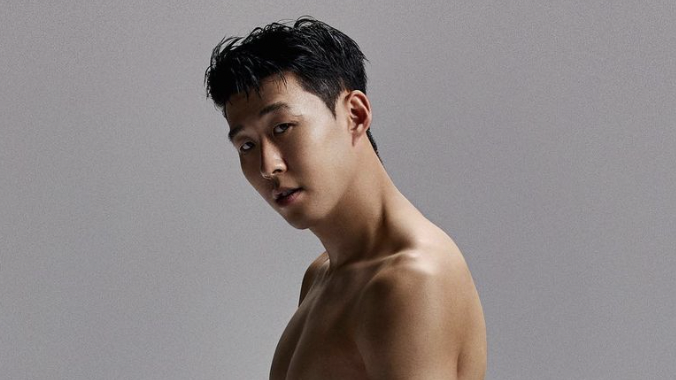 South Korean Soccer Star Shows Off Ripped Abs in Calvin Klein Ad