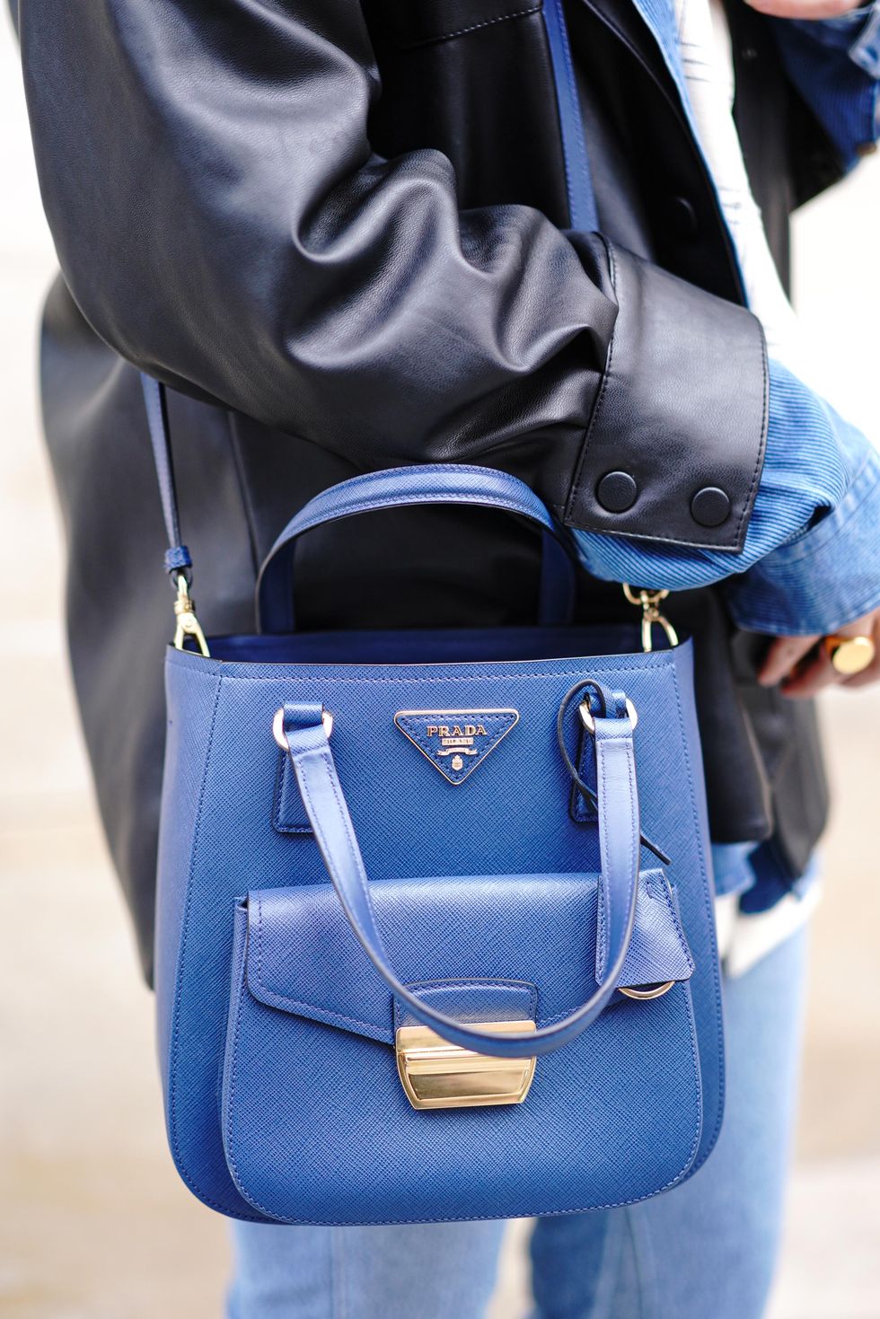 Blue, Cobalt blue, Bag, Electric blue, Product, Jeans, Shoulder, Backpack, Satchel, Denim, 