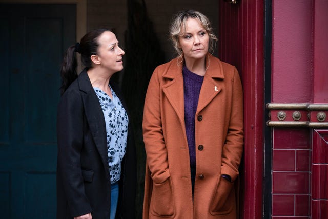 Eastenders Spoilers - Janine Butcher Caught Lying In 42 Pictures