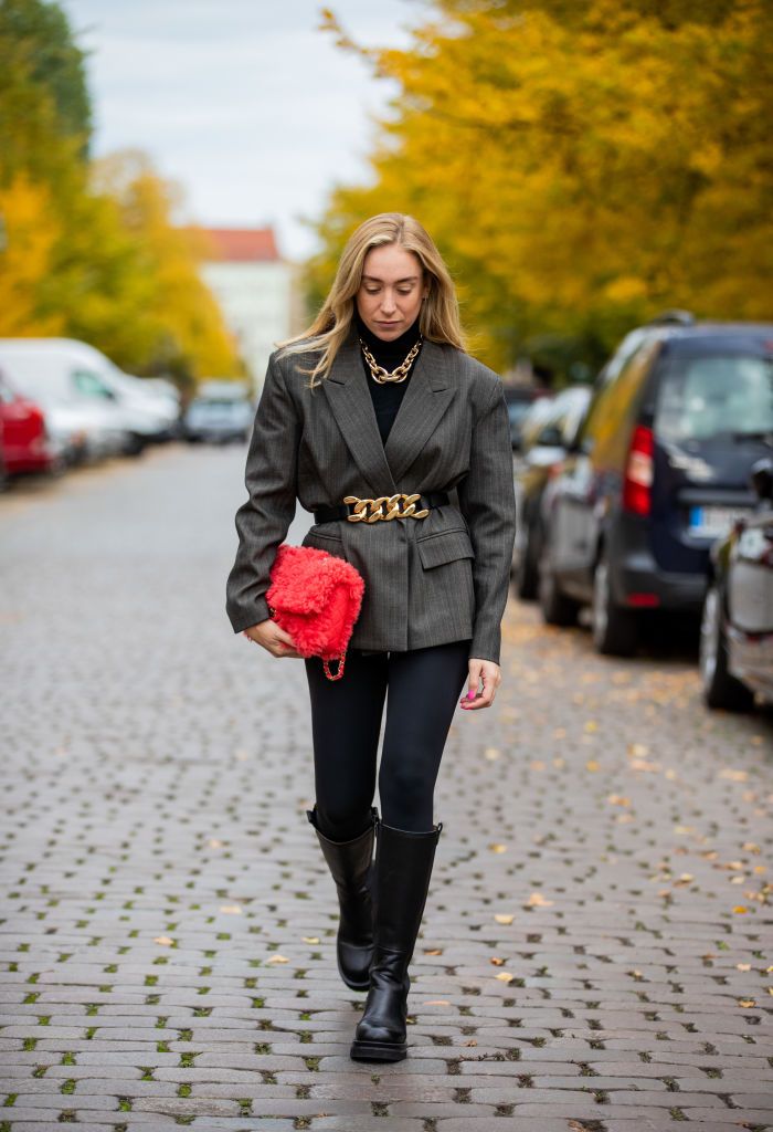 sonia-lyson-is-seen-wearing-