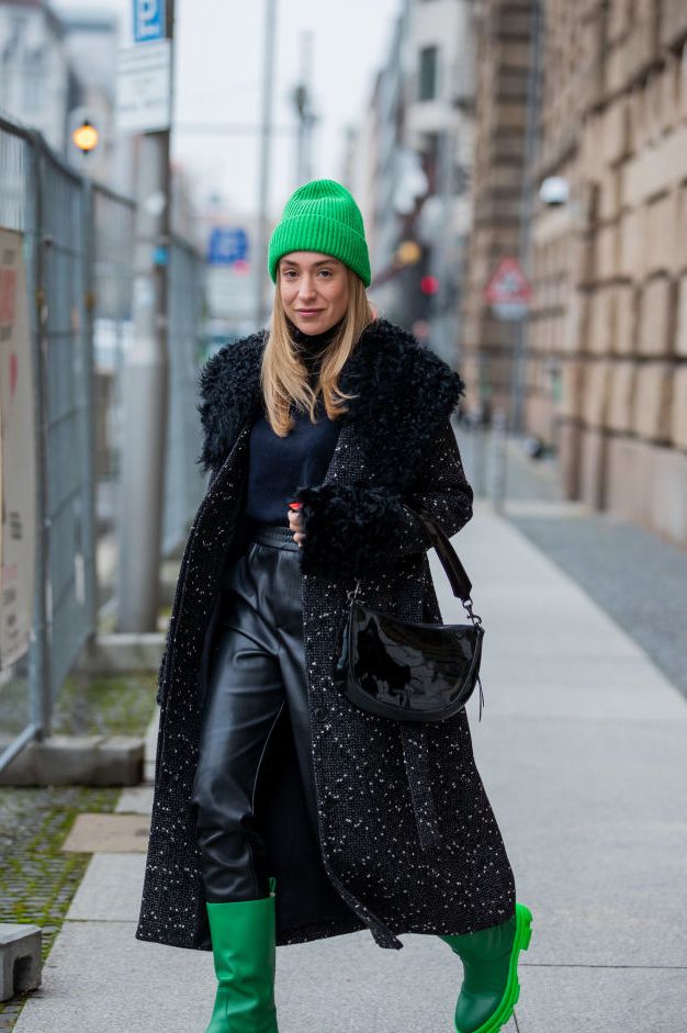Street Style: The Latest News and Photos  Ropa de invierno mujer, Ropa de  moda, Ropa