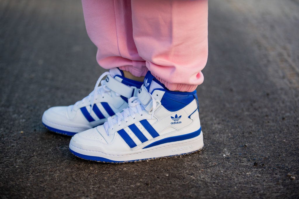 Adidas shoes clearance joggers que significa