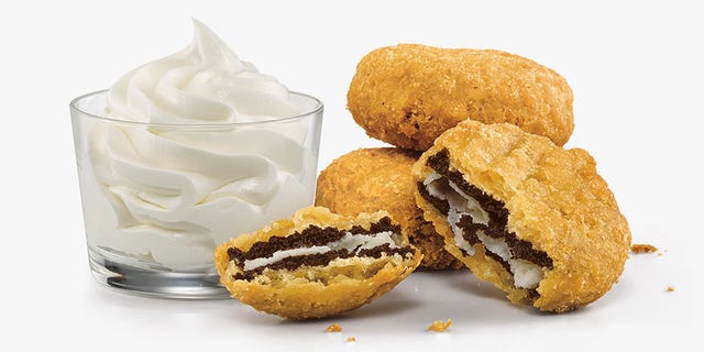 Dish, Food, Cuisine, Ingredient, Dessert, Baked goods, Fried food, Profiterole, Choux pastry, Finger food, 