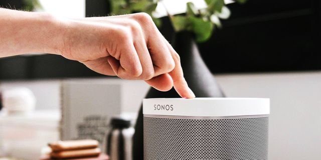 Sonos One Review: An Affordable Smart Speaker That's Compatible With  Everything