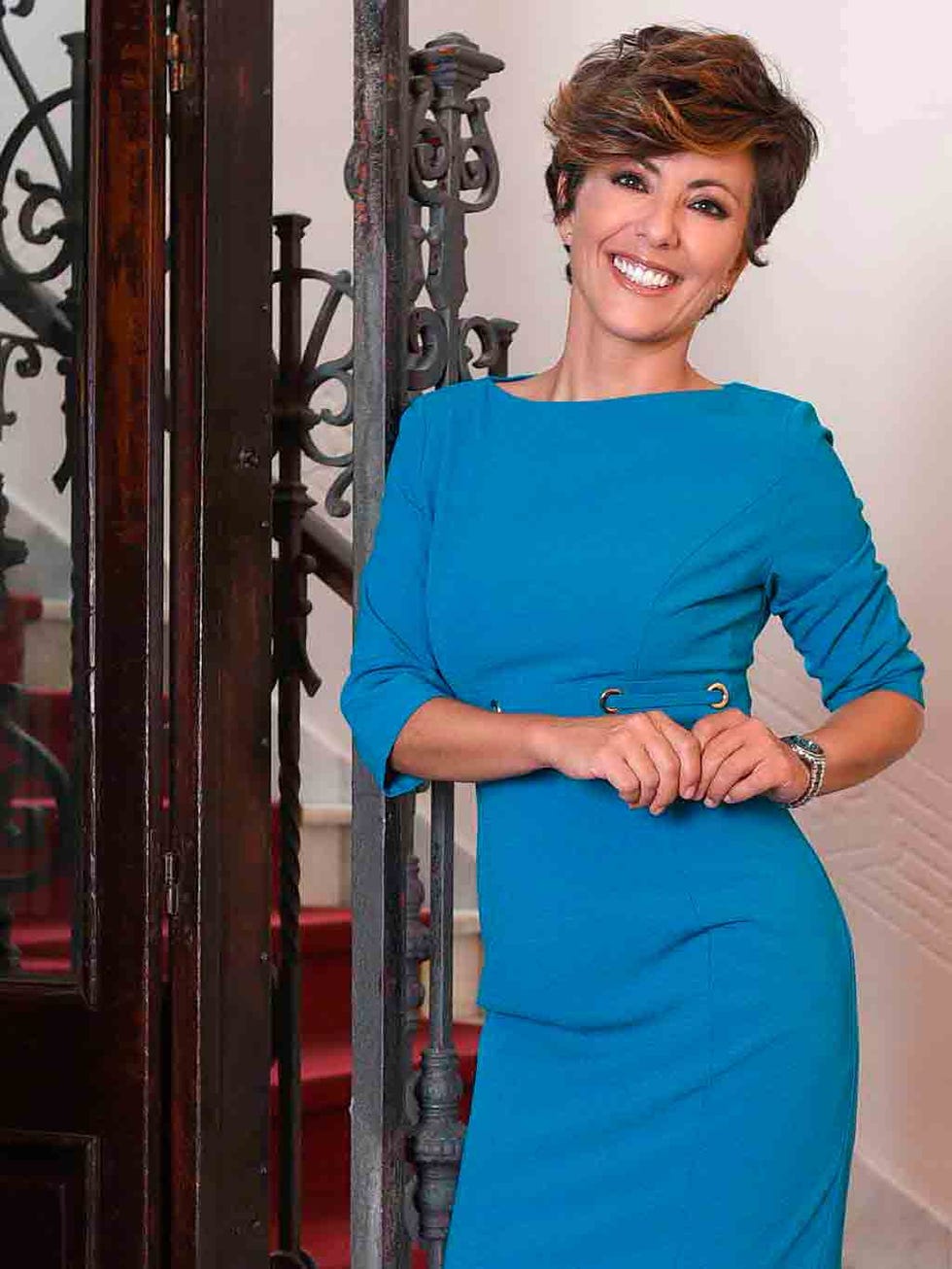 sonsoles Ónega, vestido azul, presenta 'ya es mediodía'