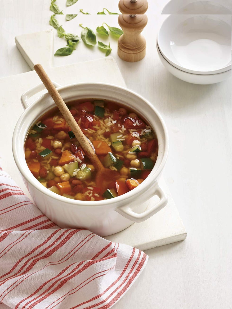 sopa de arroz con frijoles, garbanzos y batata