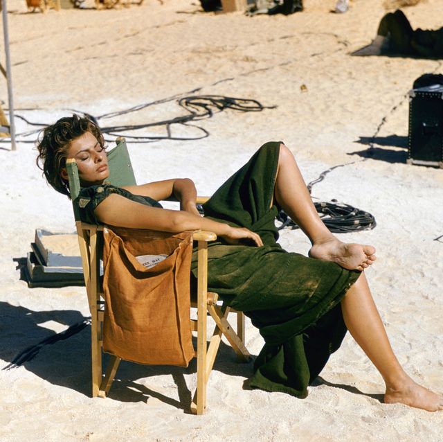 sophia loren, en libia, en 1957