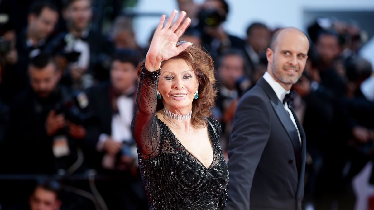 preview for Sophia Loren, la bio in un minuto