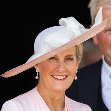 the order of the garter service at windsor castle
