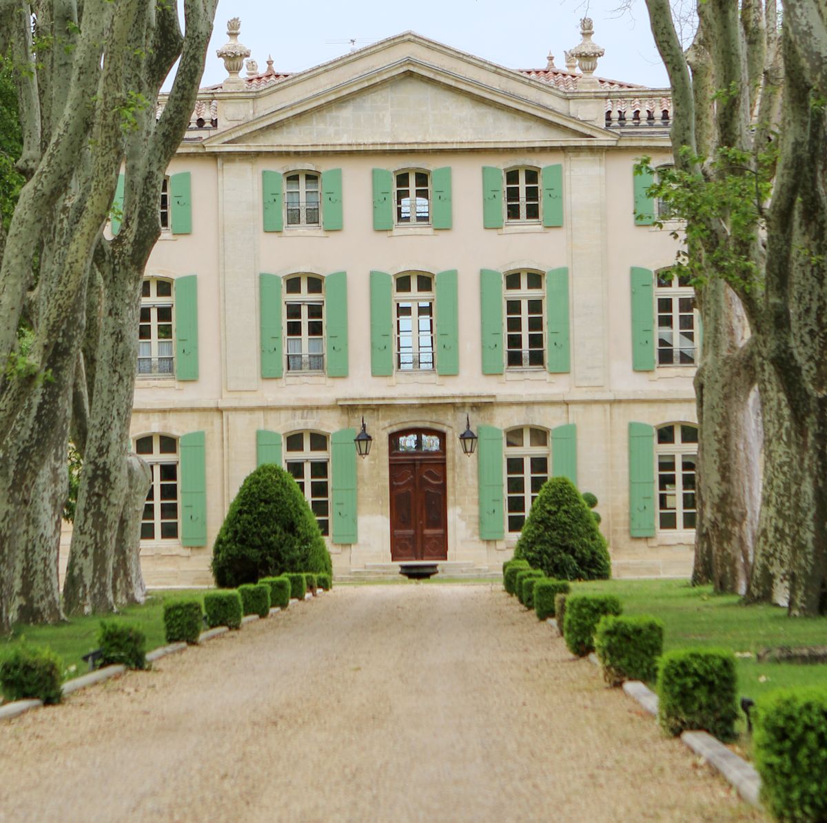 Sophie Turner Joe Jonas Wedding Airbnb Venue Le Chateau de Tourreauin