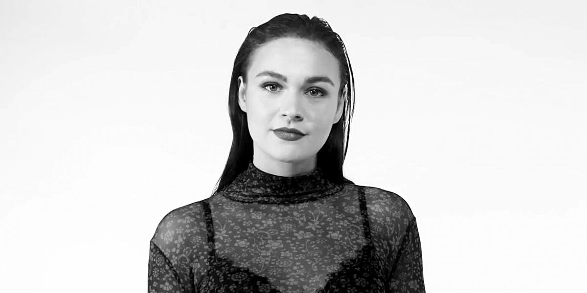 preview for Outlander's Sophie Skelton on Playing Brianna Fraser and Dream Collaboration