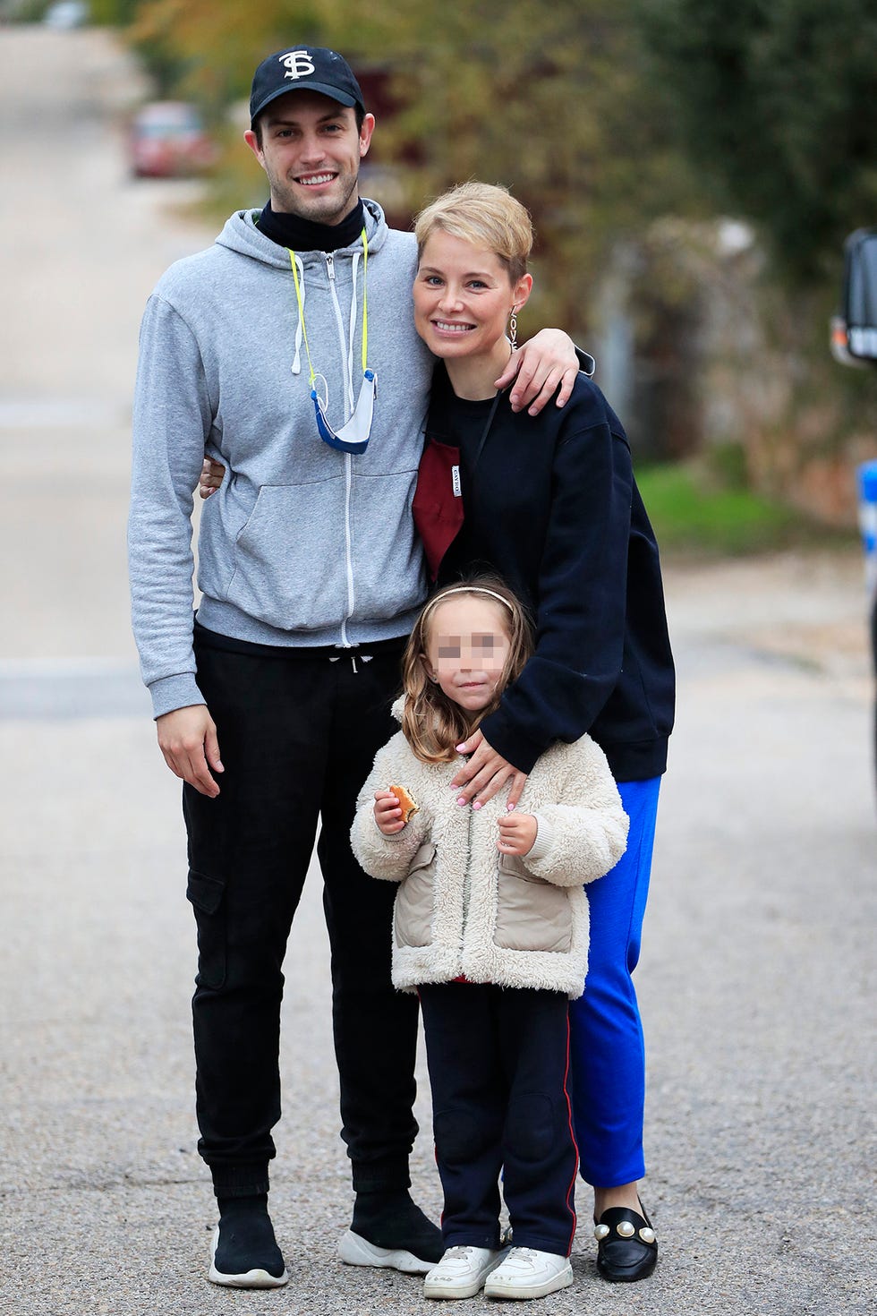soraya arnelas, miguel angel herrera y su hija manuela