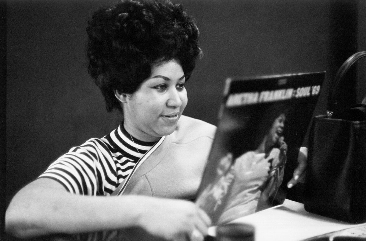 Queen Of Soul Holding Her 'Soul '69' Album