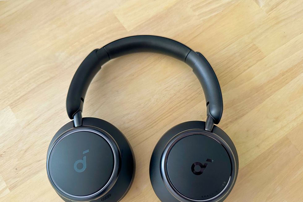 black soundcore q45 headphones