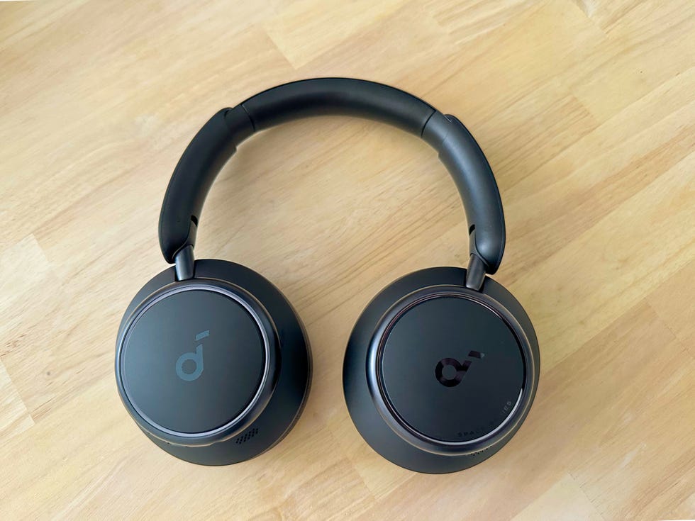 black soundcore q45 headphones