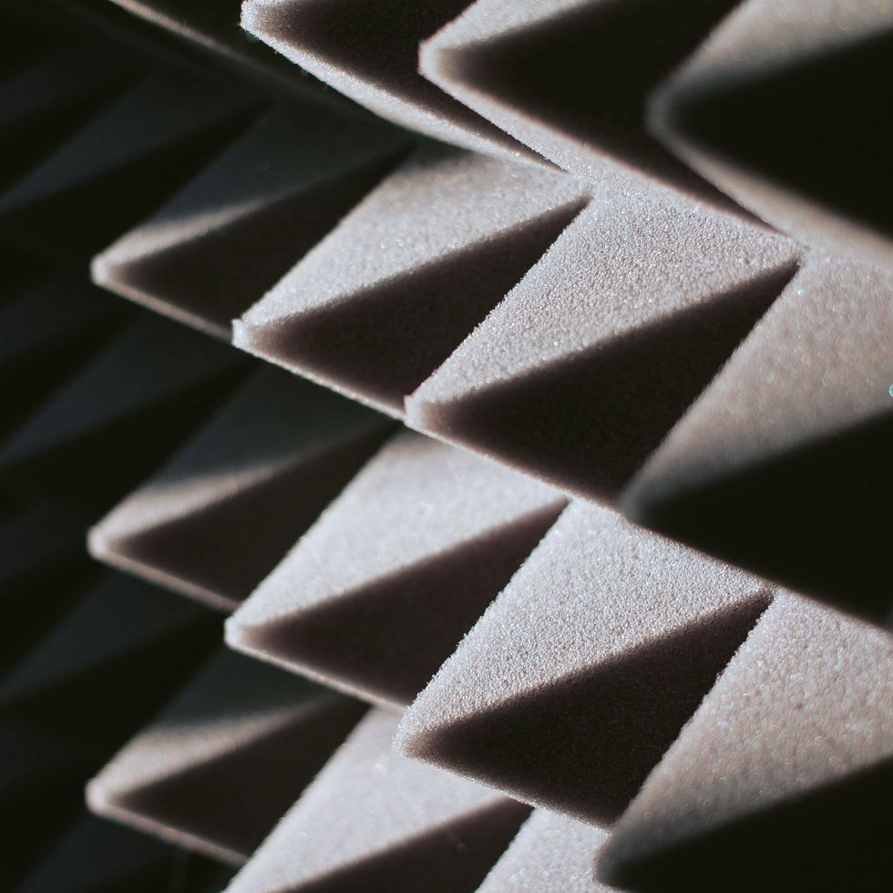 how to soundproof a room, soundproofing a room, soundproof panel of polyurethane foam
