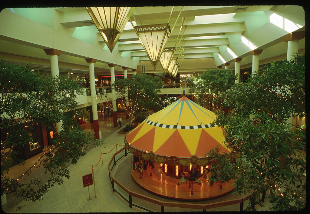 Malls Are Dying Out, These Photos Capture Classic Mall Memories