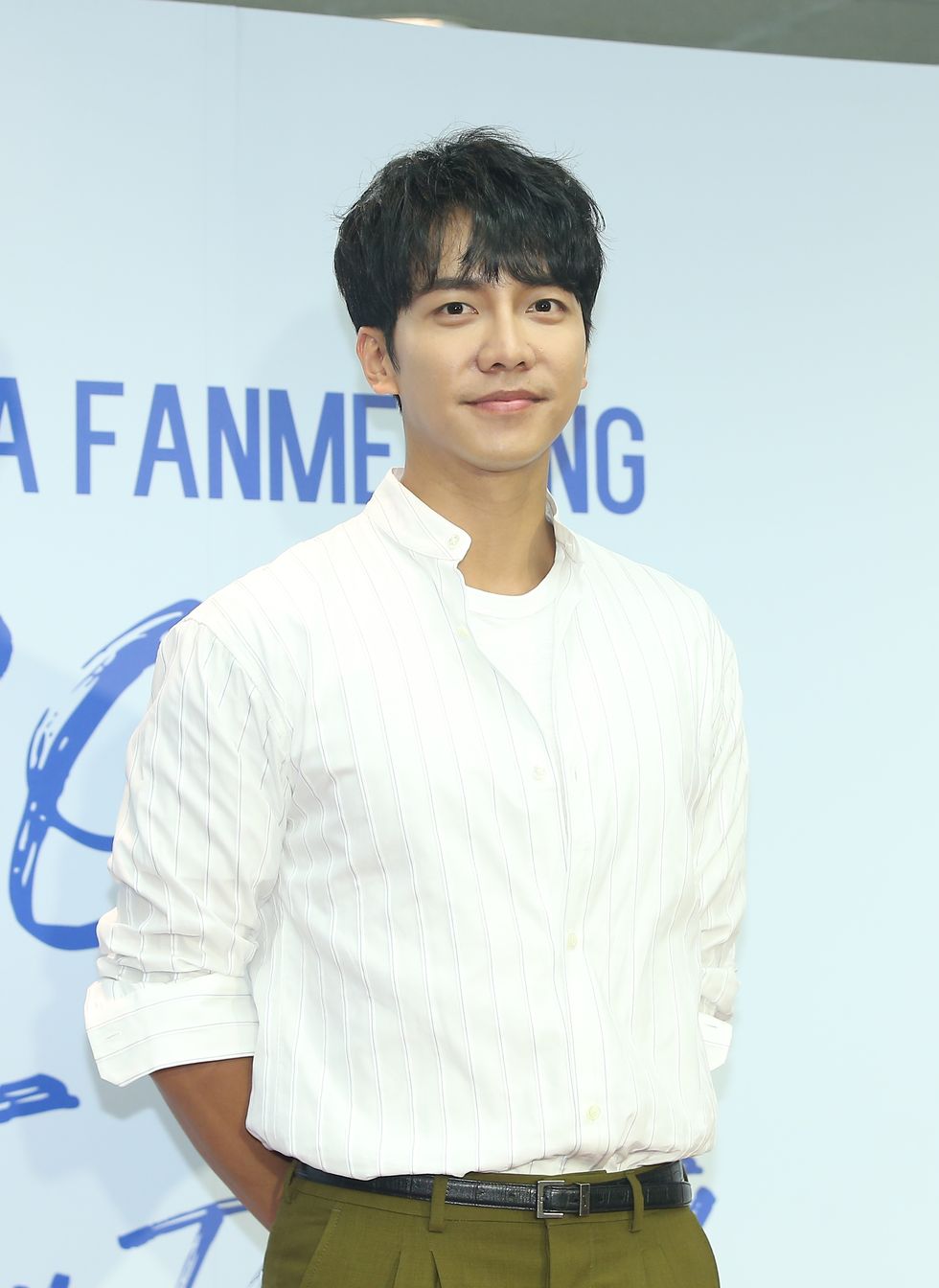 Actor Lee Seung-gi Visits Taipei
