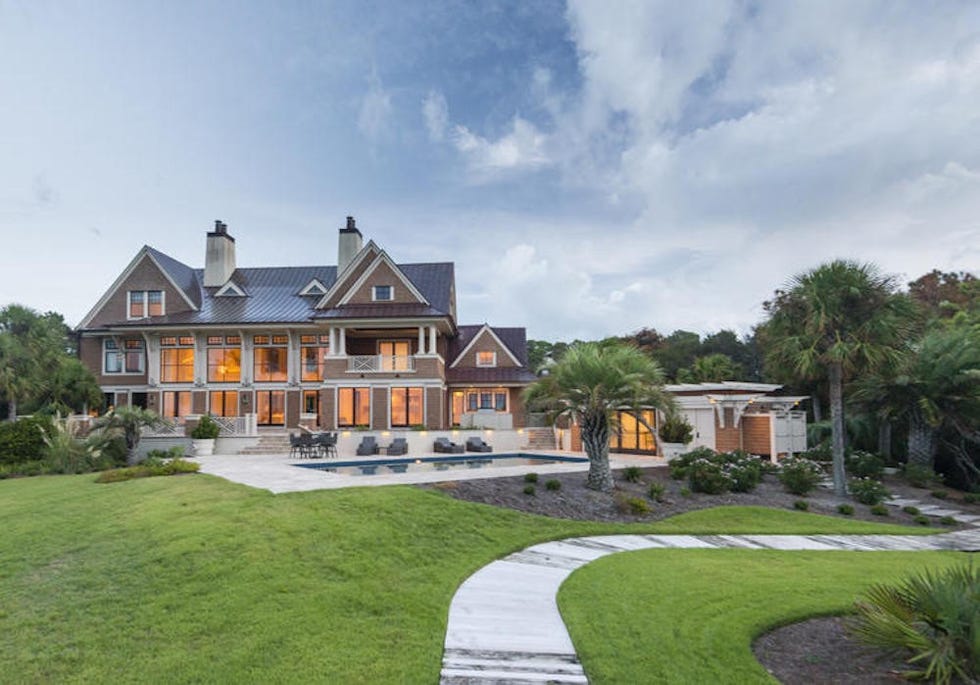 Property, Home, Estate, House, Building, Real estate, Mansion, Residential area, Architecture, Grass, 